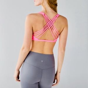 Lululemon Free to Be Strappy Bra • Size 10